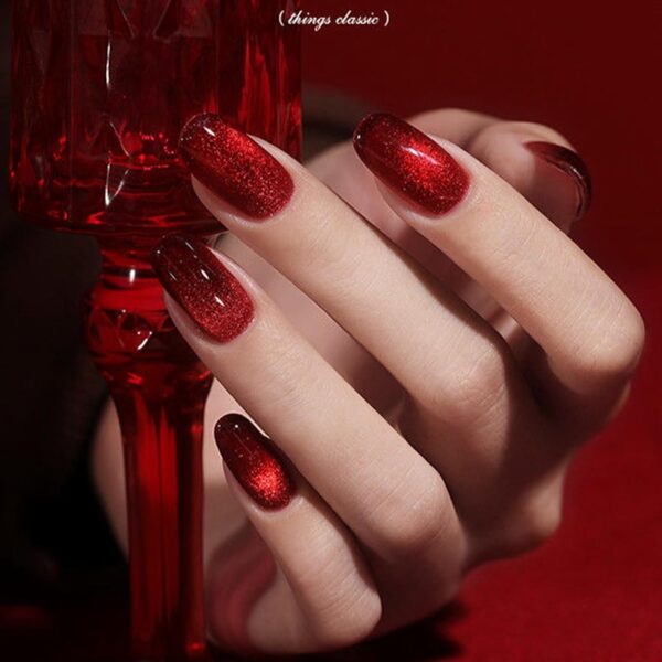 15 Gorgeous Valentine’s Day Nail Ideas to Celebrate Love in Style